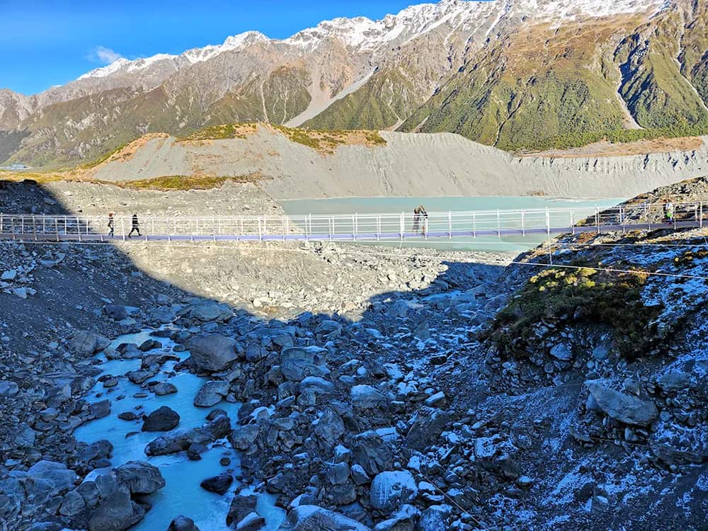 Aoraki/Mount Cook swing bridge